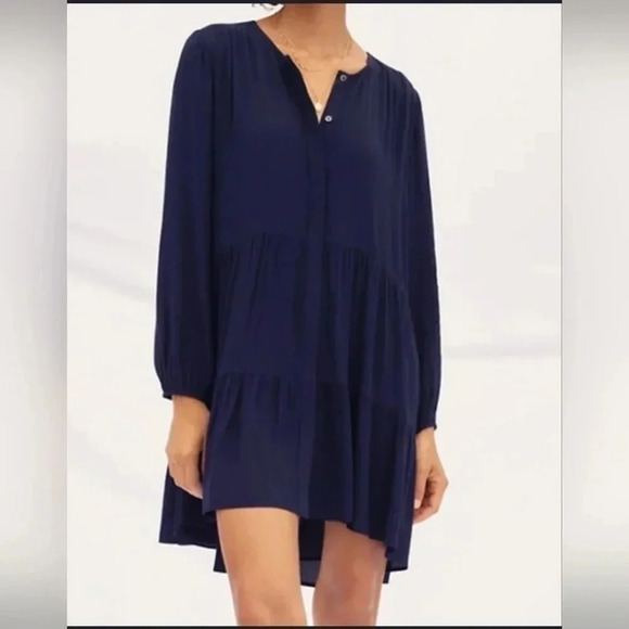 Aritzia Wilfred Barossa Dress Size Medium Tiered Mini Solid Red Carmine L Sleeve - Picture 5 of 15